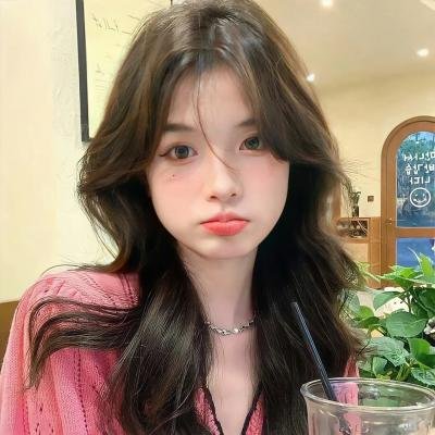 战火中的花蕾
